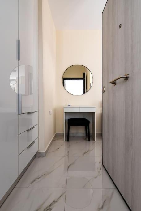 Plaka Rafaela Elegant Urban Retreat In Athens Historic Heart公寓 外观 照片